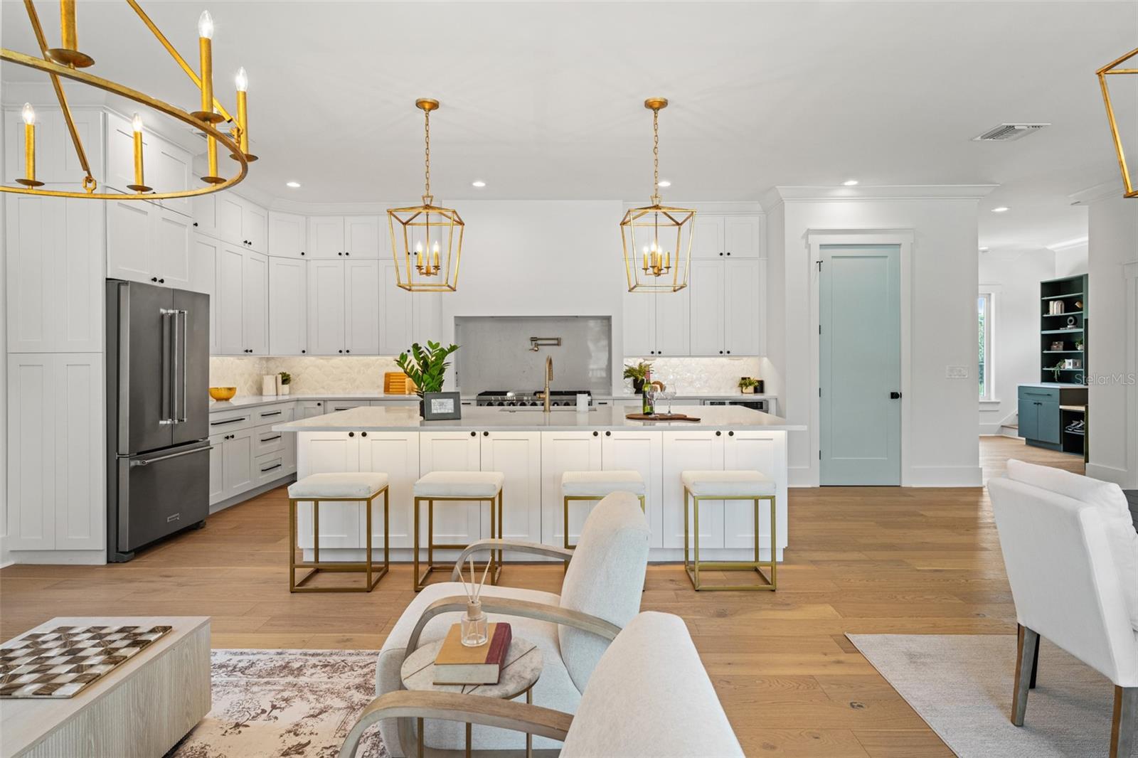 Image 17 of 72 For 2200 Glenwood Drive