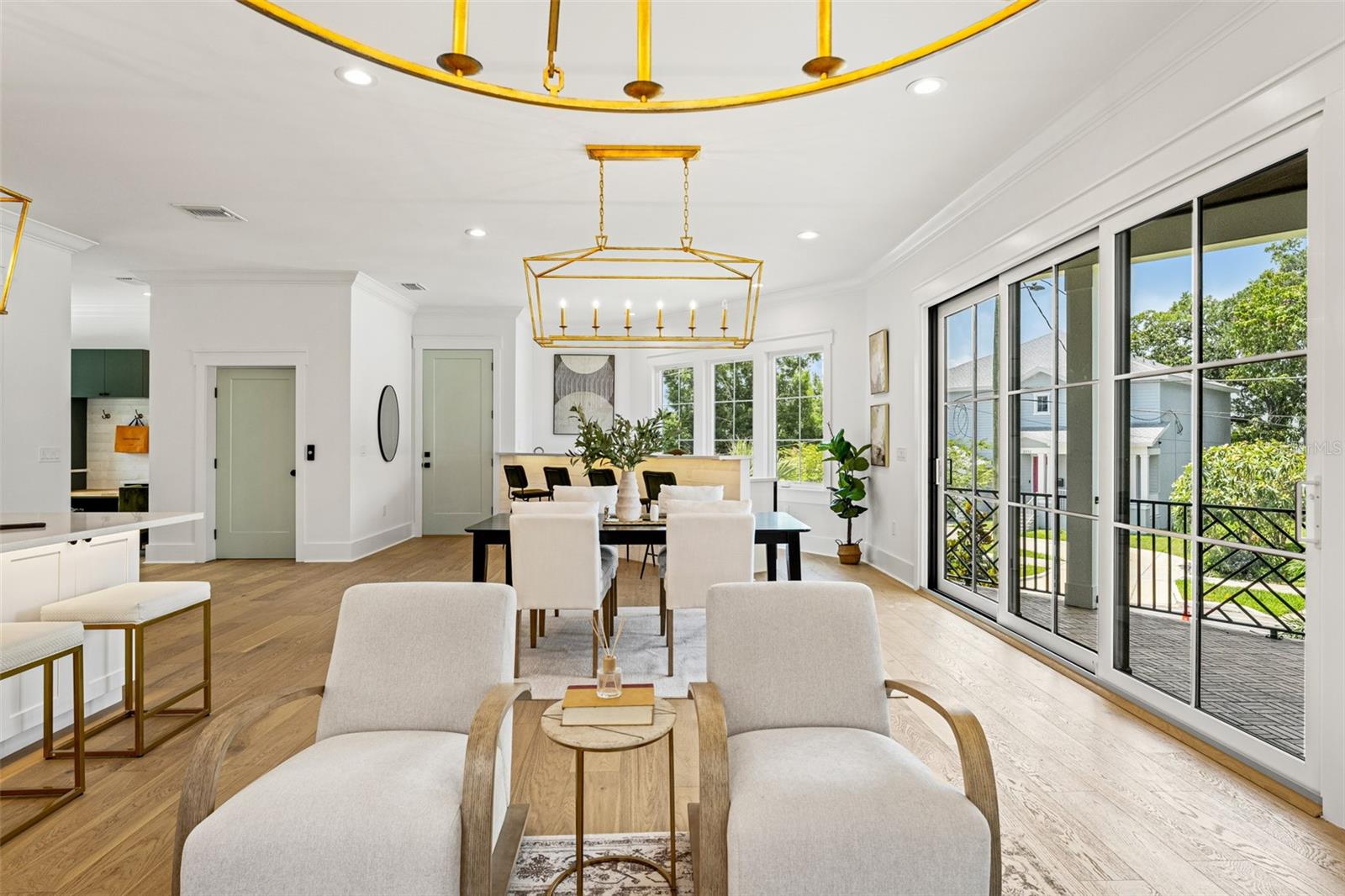 Image 19 of 72 For 2200 Glenwood Drive