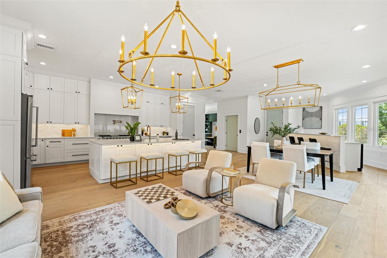 Image 20 of 72 For 2200 Glenwood Drive