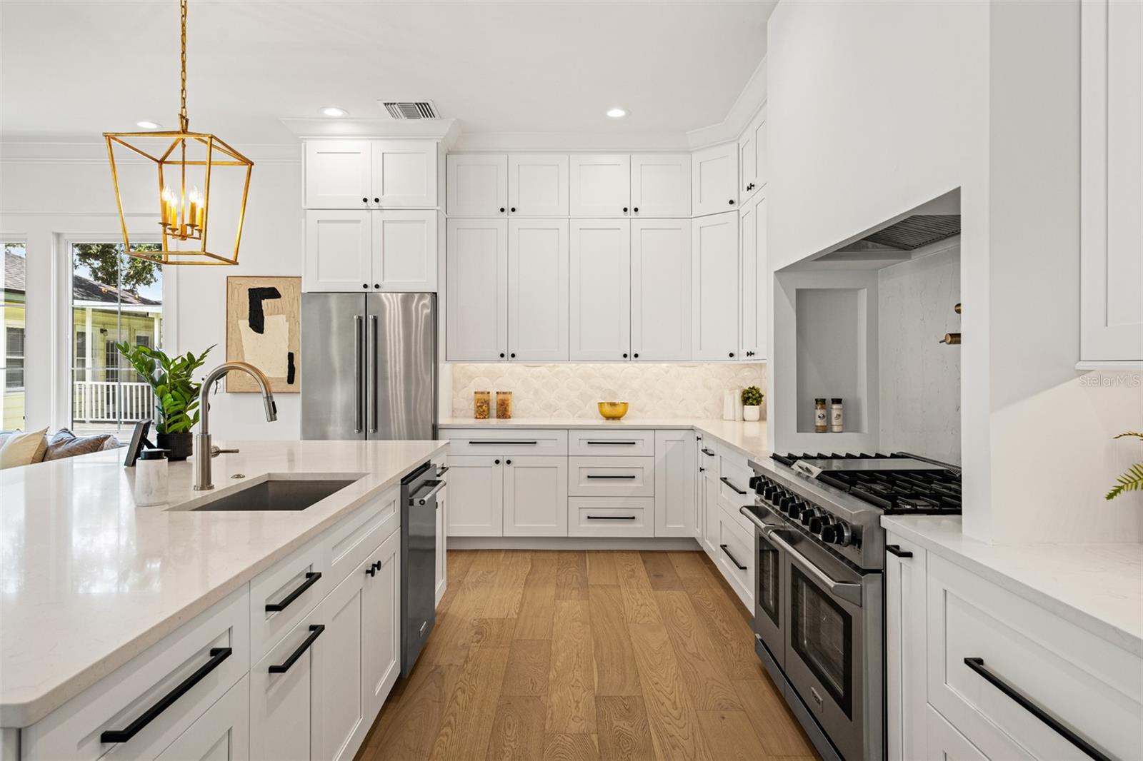 Image 23 of 72 For 2200 Glenwood Drive