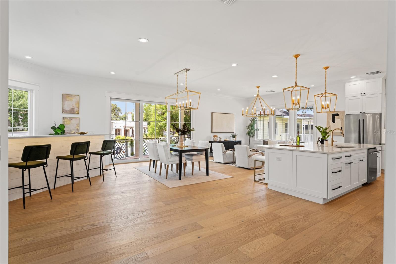 Image 24 of 72 For 2200 Glenwood Drive