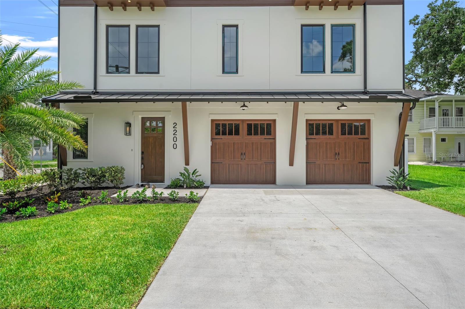 Image 3 of 72 For 2200 Glenwood Drive