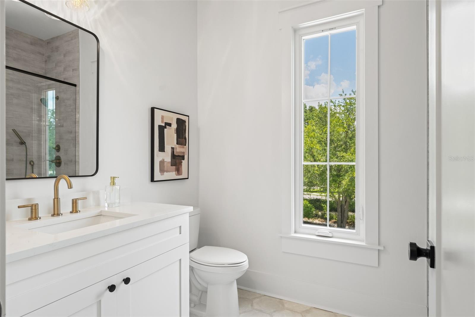 Image 30 of 72 For 2200 Glenwood Drive