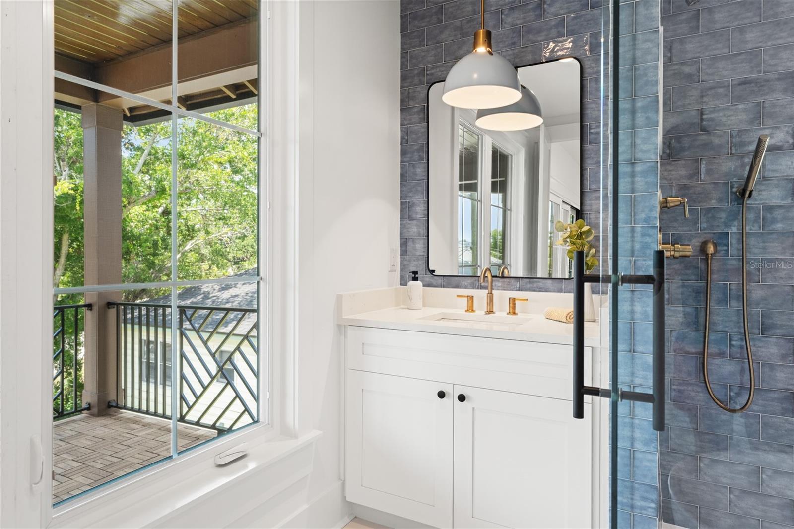 Image 45 of 72 For 2200 Glenwood Drive