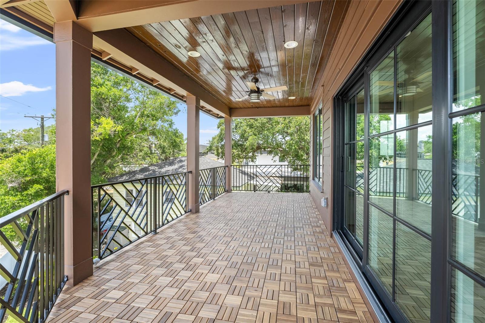 Image 48 of 72 For 2200 Glenwood Drive