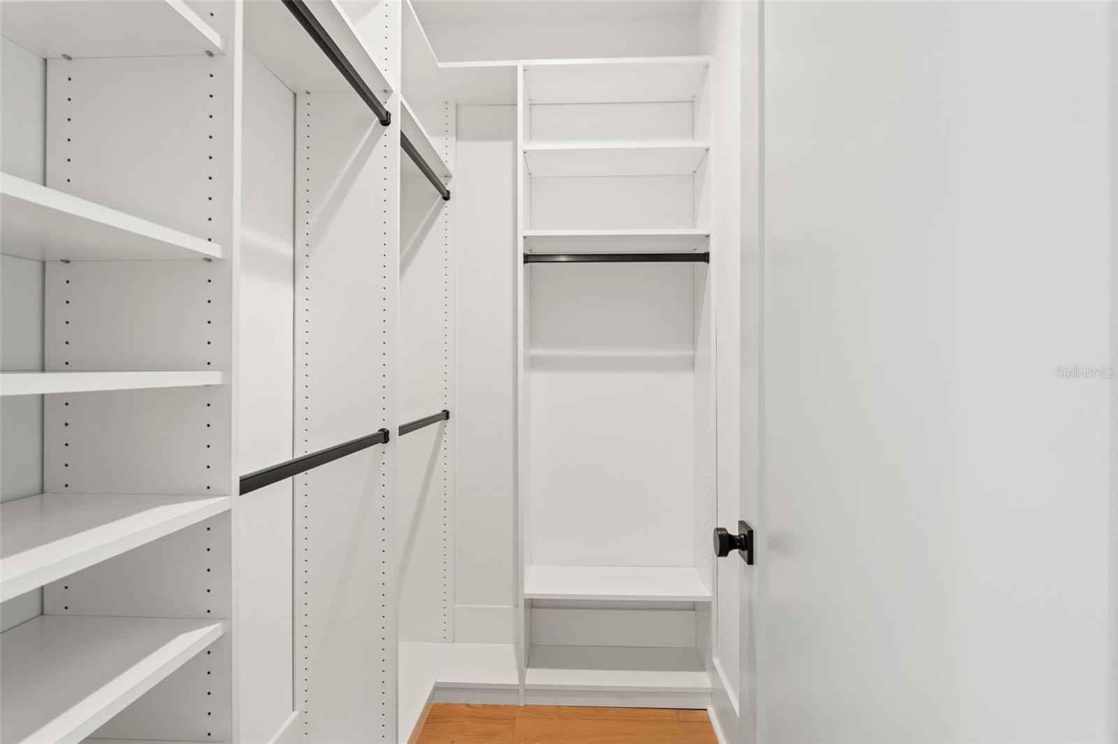 Image 56 of 72 For 2200 Glenwood Drive