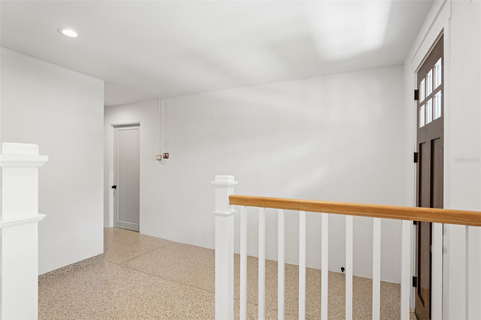 Image 6 of 72 For 2200 Glenwood Drive