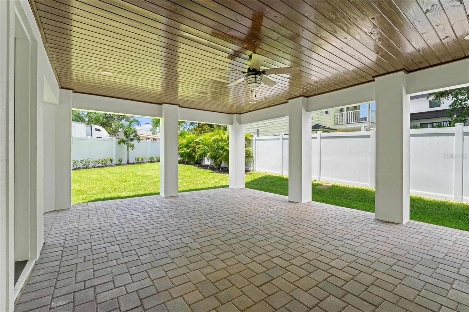 Image 63 of 72 For 2200 Glenwood Drive