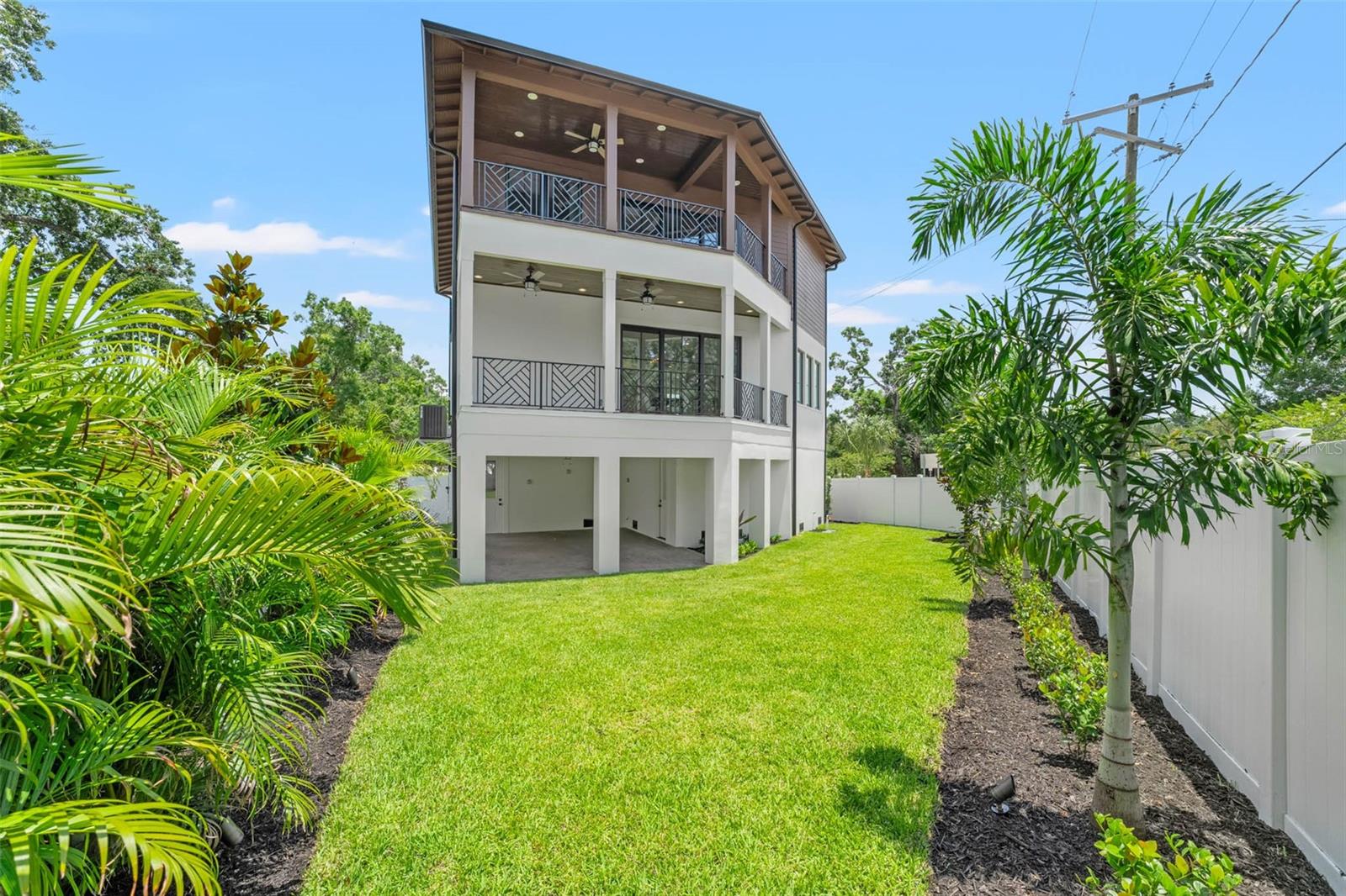 Image 66 of 72 For 2200 Glenwood Drive