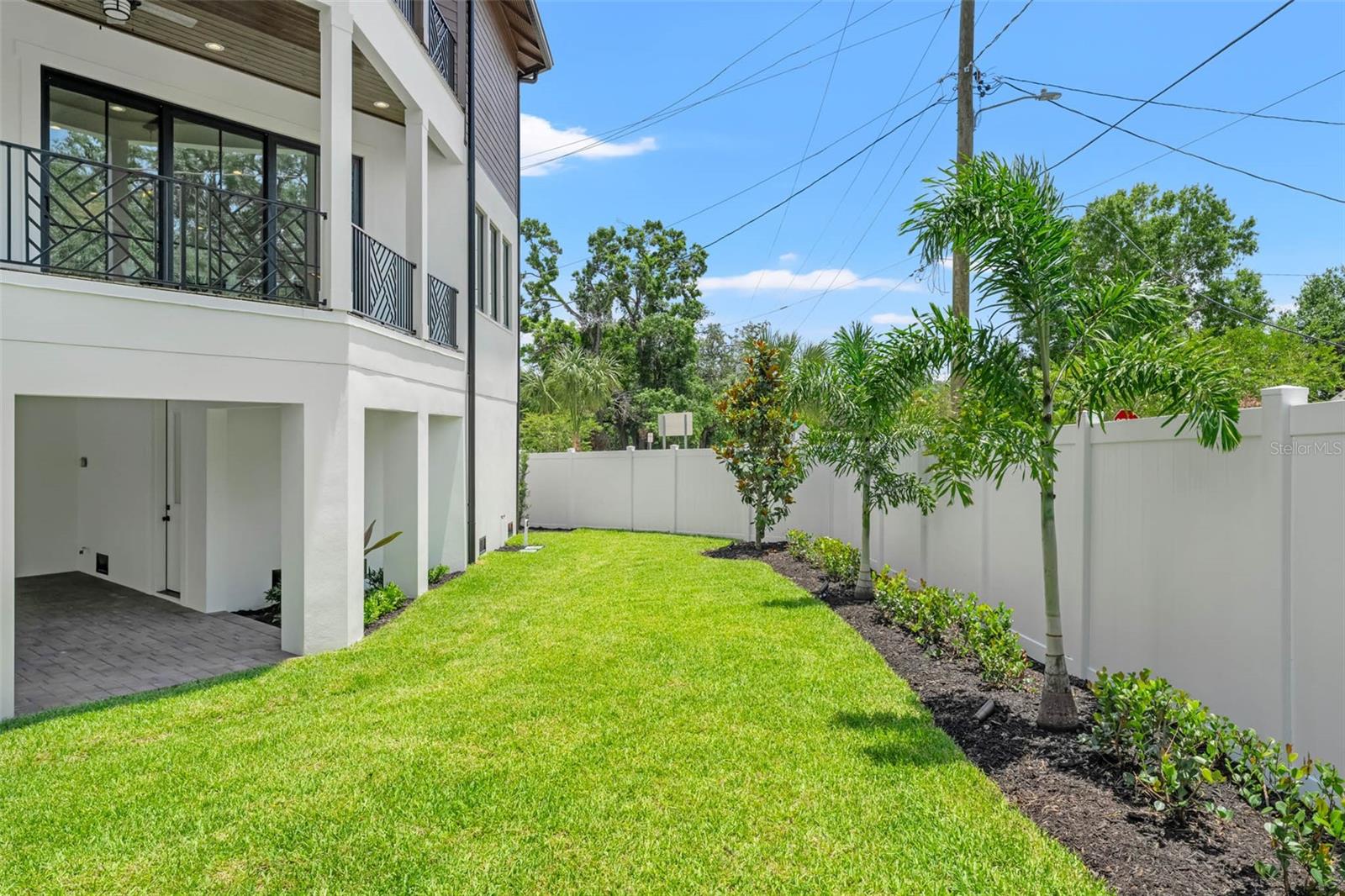 Image 67 of 72 For 2200 Glenwood Drive