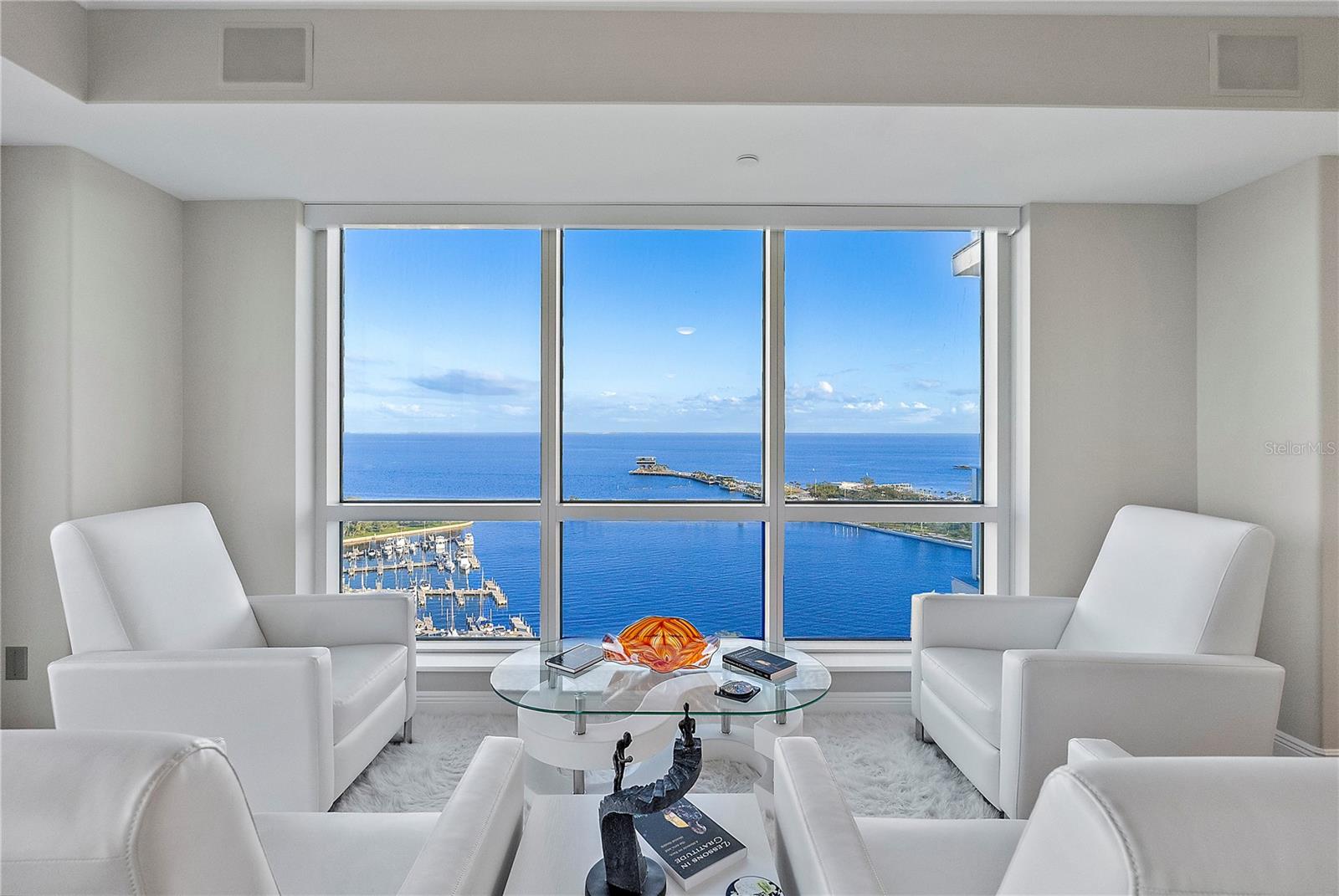 Image 12 of 79 For 400 Beach Drive Ne 2203