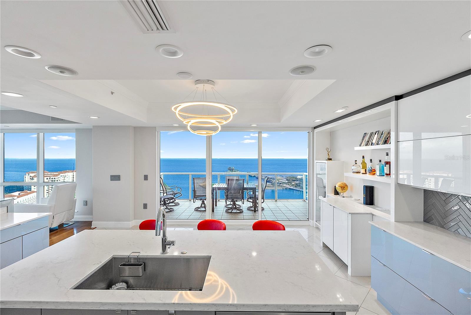 Image 13 of 79 For 400 Beach Drive Ne 2203