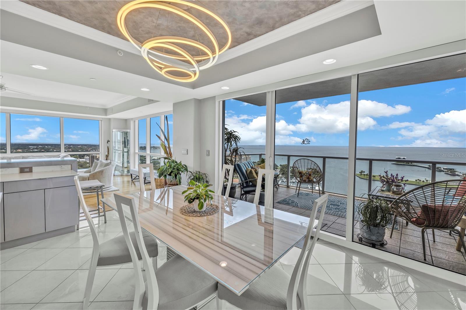 Image 17 of 79 For 400 Beach Drive Ne 2203