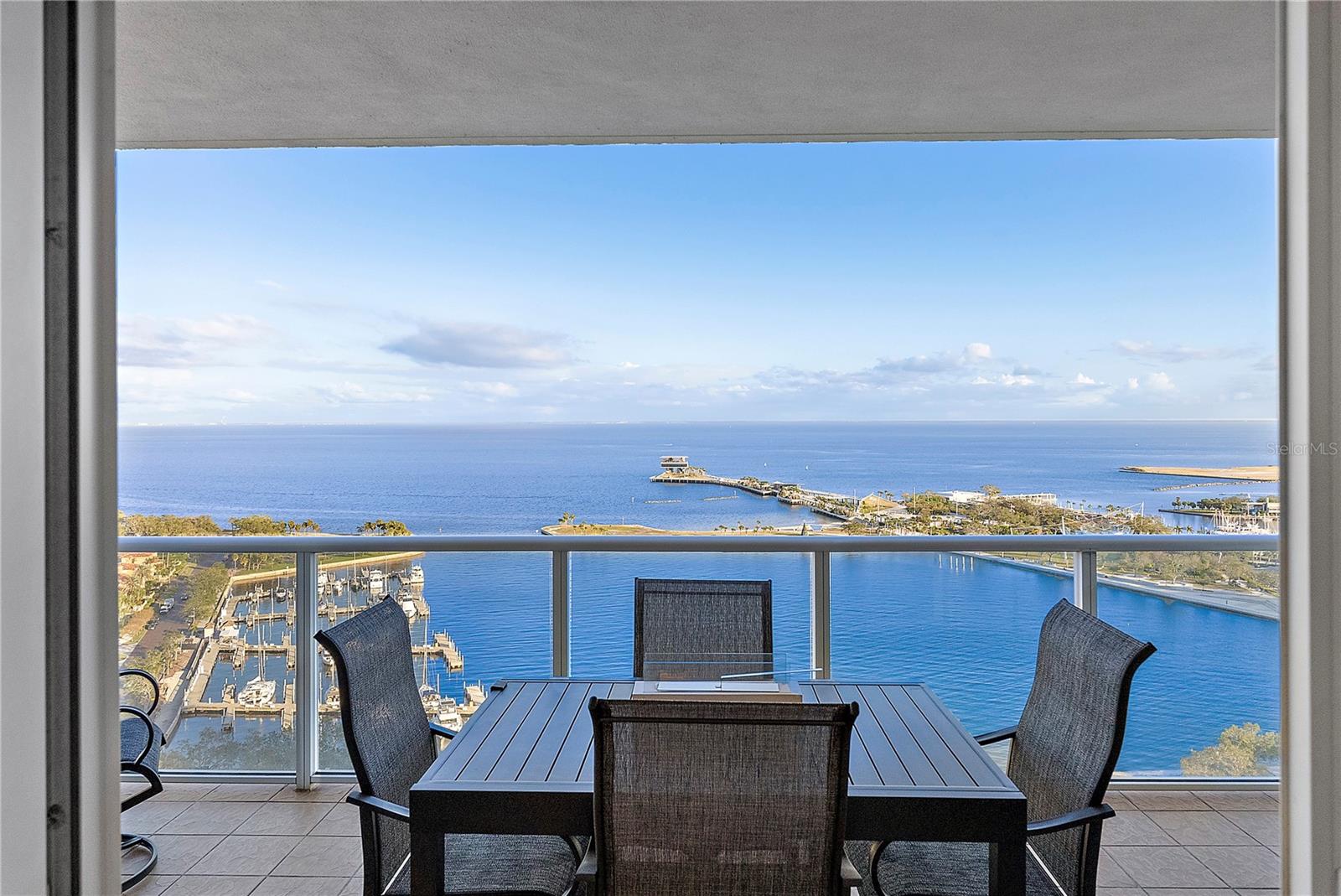 Image 25 of 79 For 400 Beach Drive Ne 2203