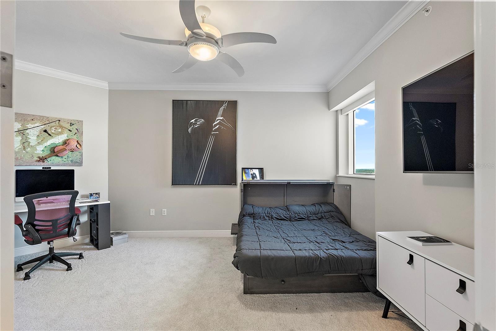 Image 35 of 79 For 400 Beach Drive Ne 2203