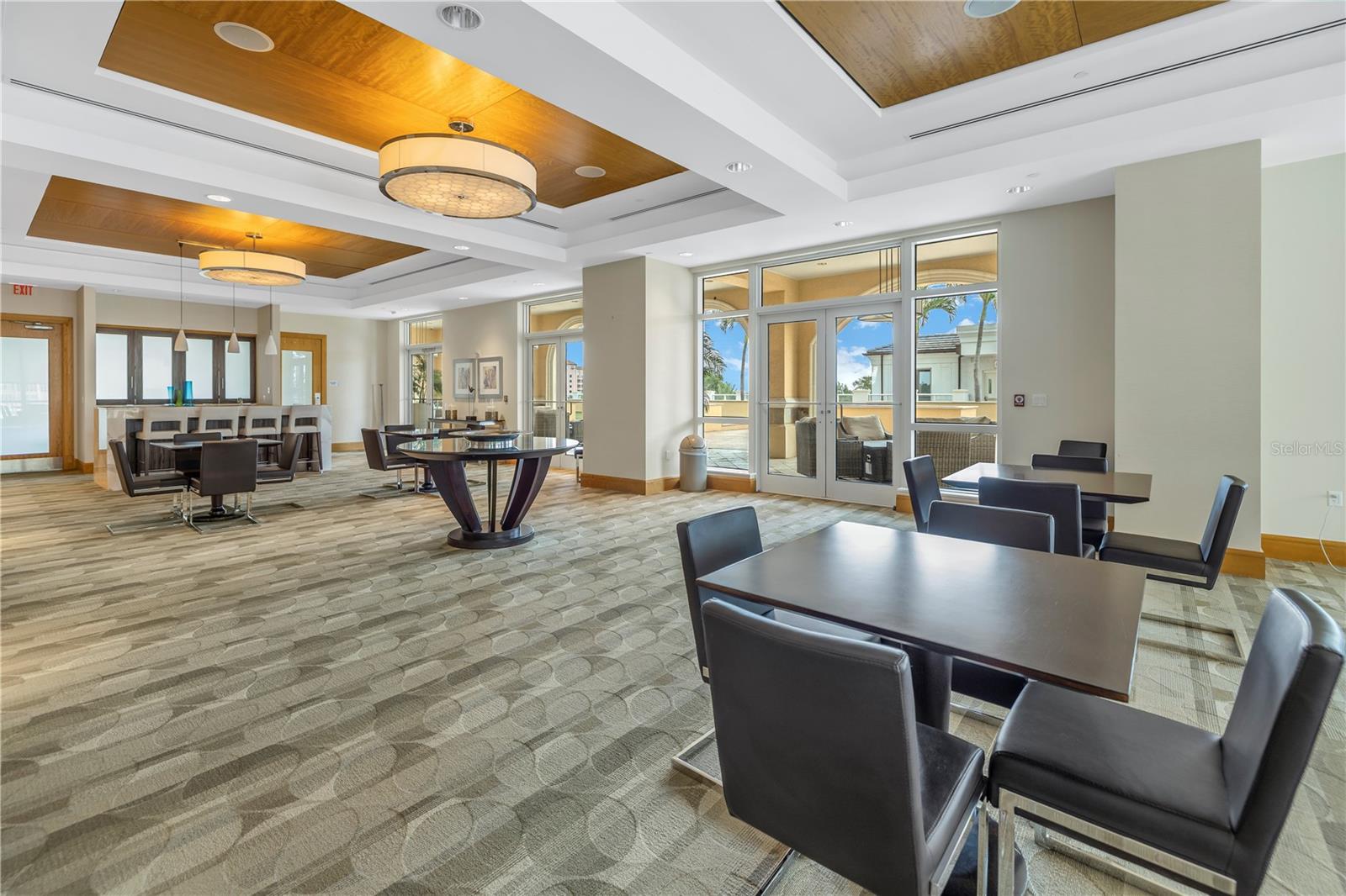 Image 53 of 79 For 400 Beach Drive Ne 2203