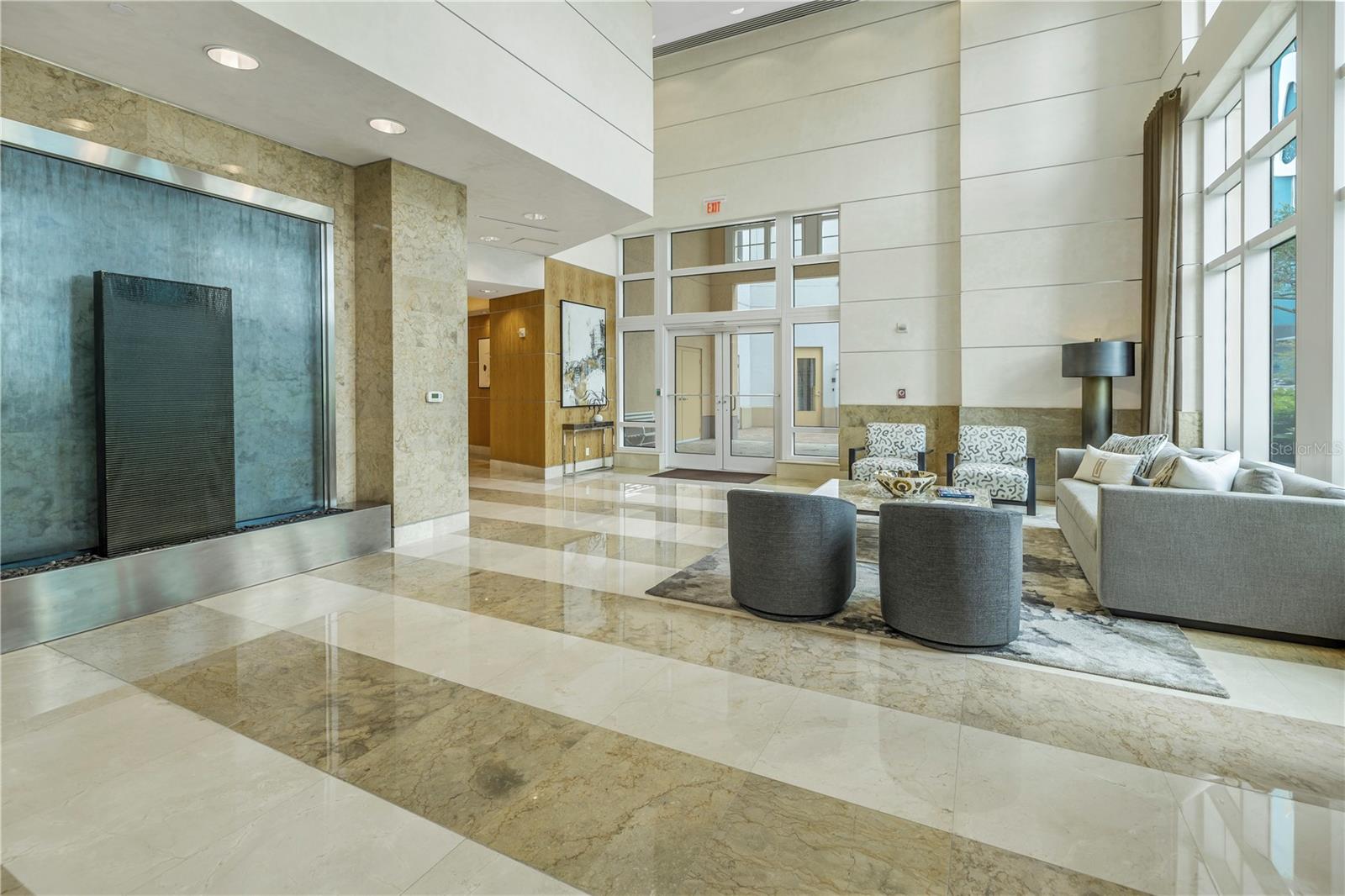 Image 67 of 79 For 400 Beach Drive Ne 2203