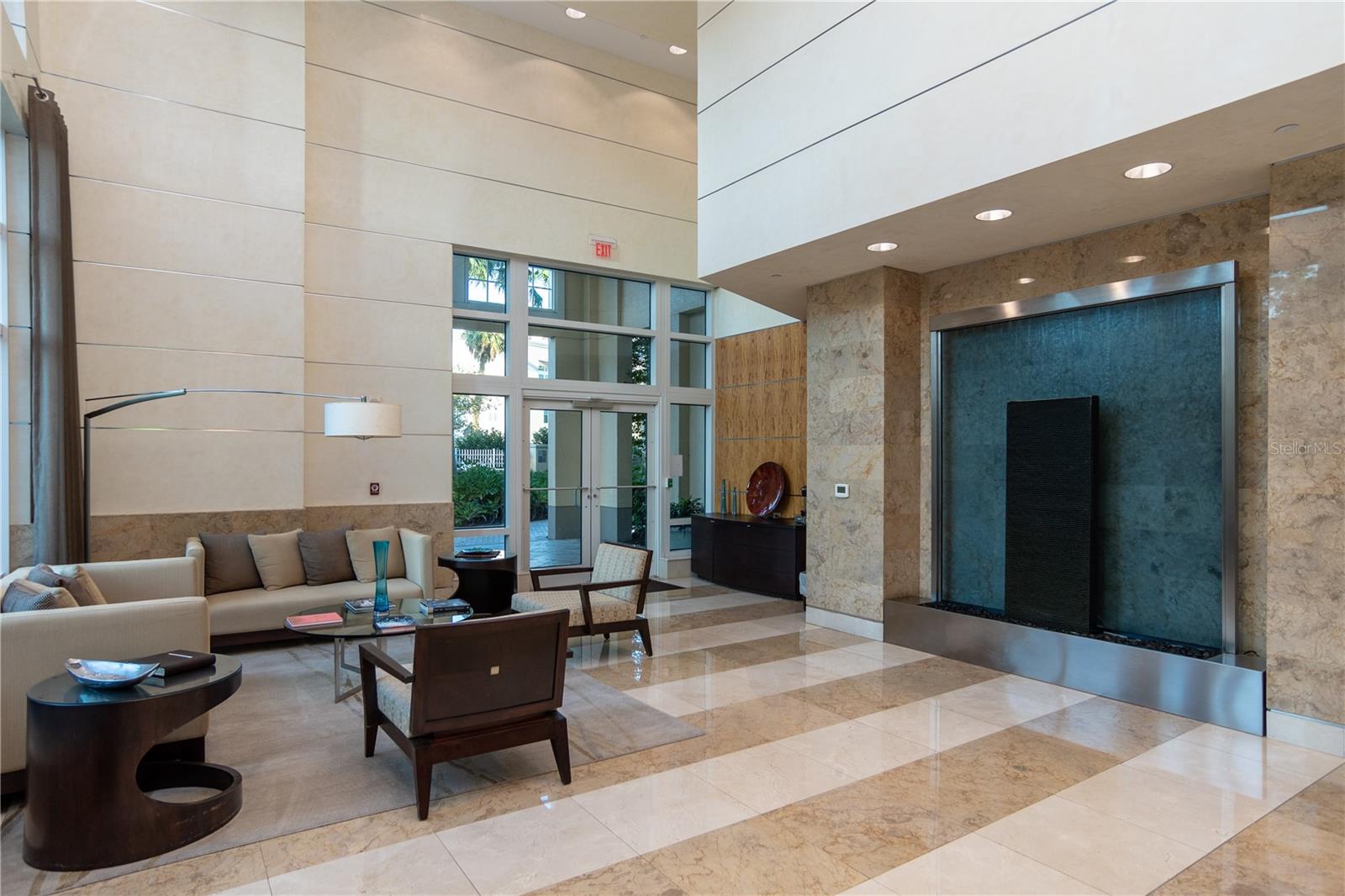 Image 69 of 79 For 400 Beach Drive Ne 2203