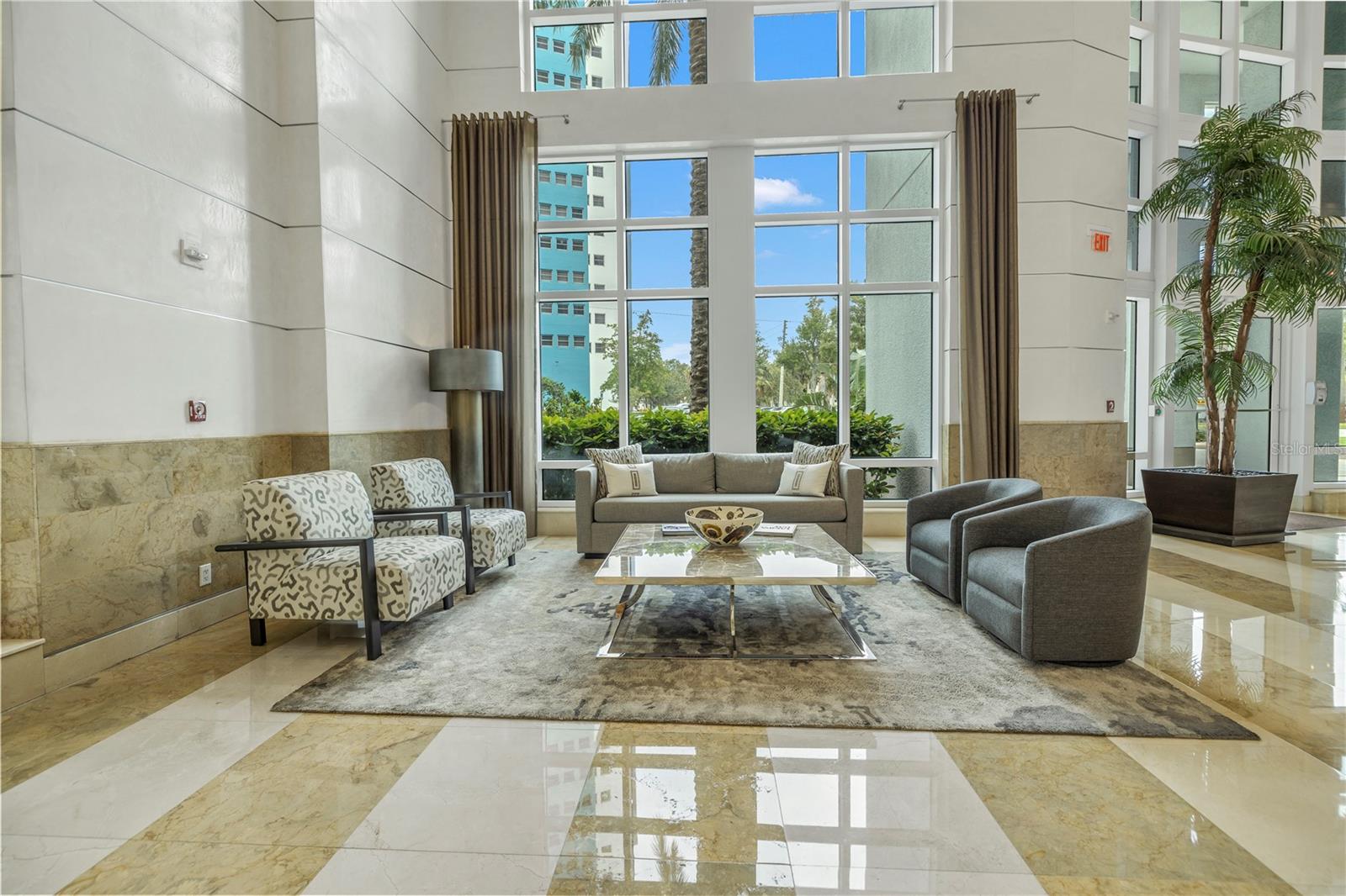 Image 72 of 79 For 400 Beach Drive Ne 2203