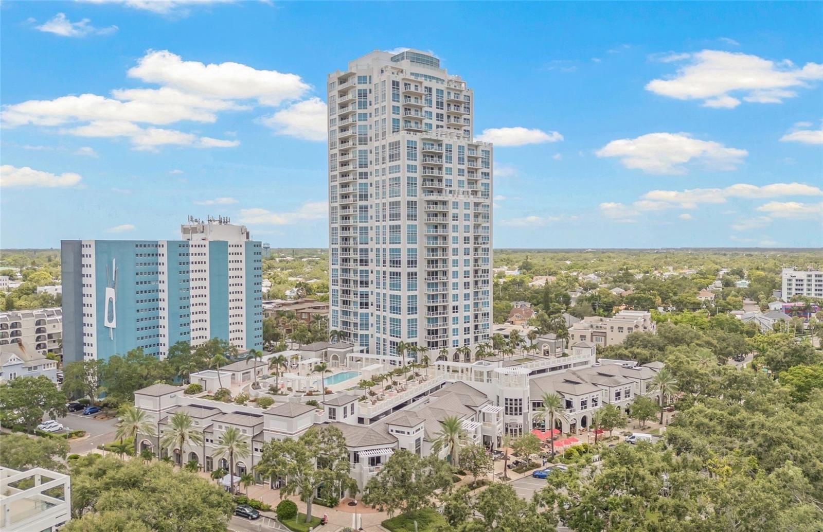 Image 76 of 79 For 400 Beach Drive Ne 2203