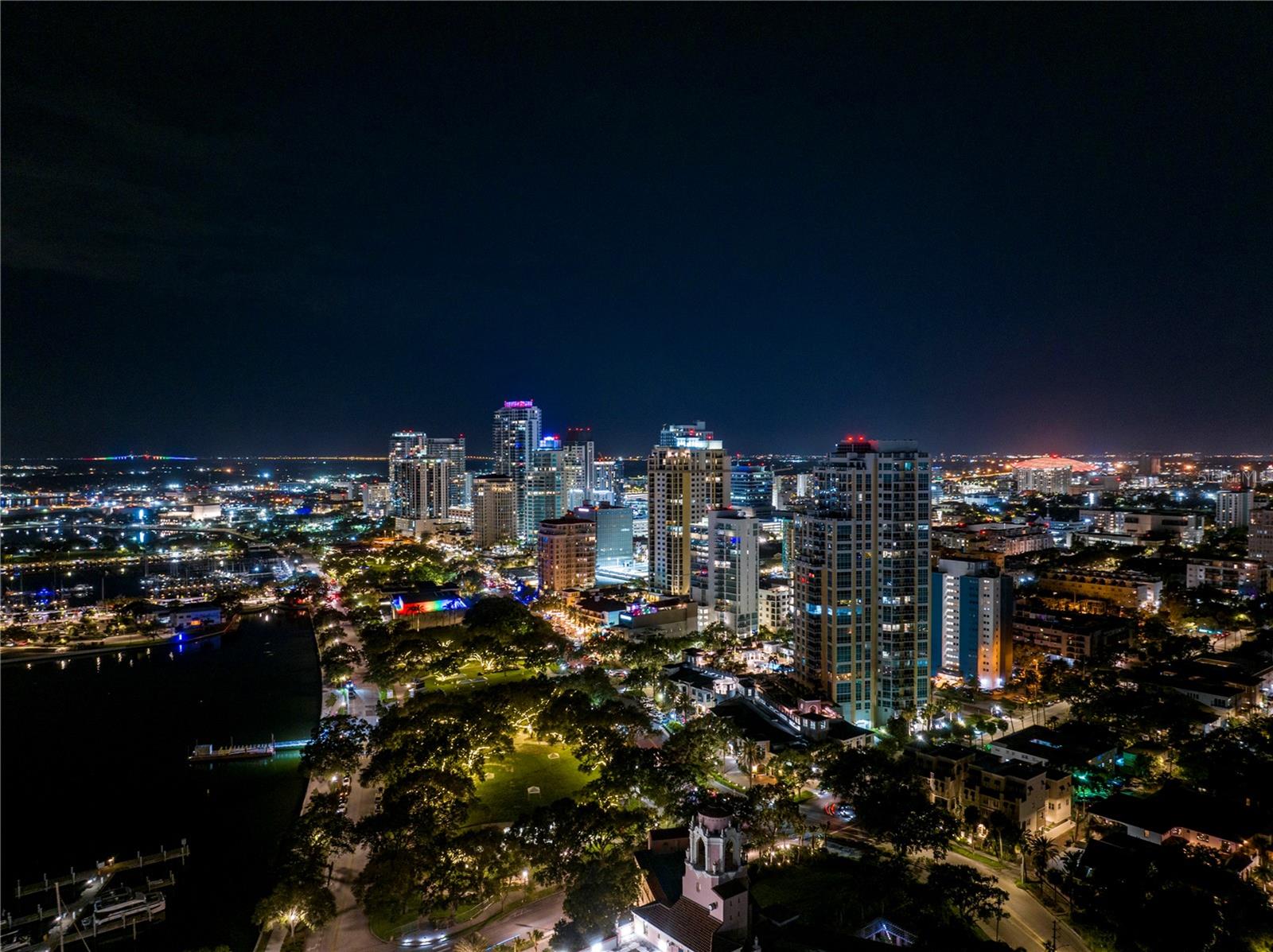 Image 77 of 79 For 400 Beach Drive Ne 2203