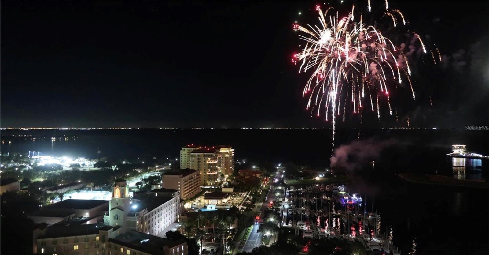 Image 78 of 79 For 400 Beach Drive Ne 2203