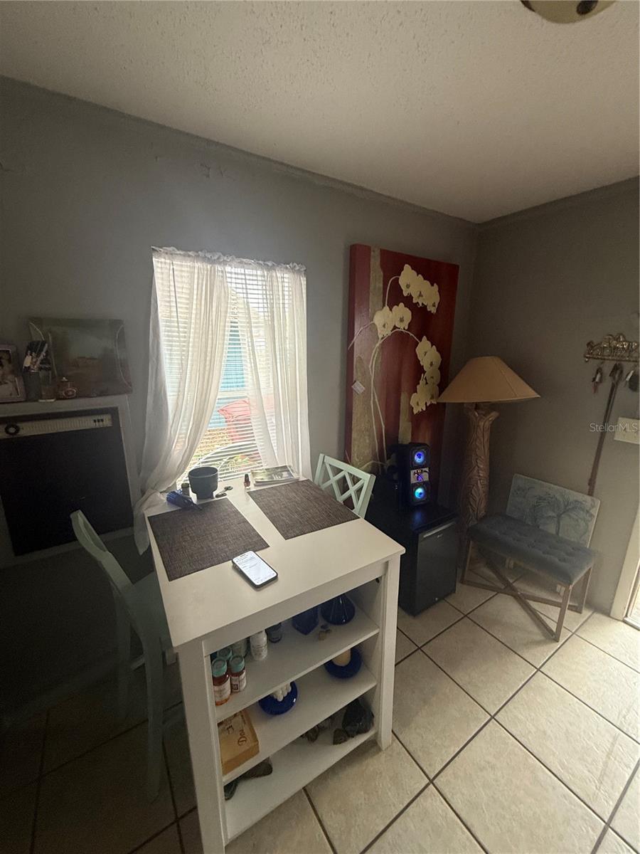 Image 10 of 27 For 1005 Washington Street