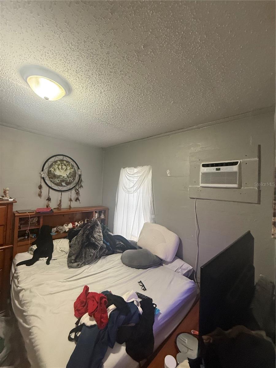 Image 12 of 27 For 1005 Washington Street