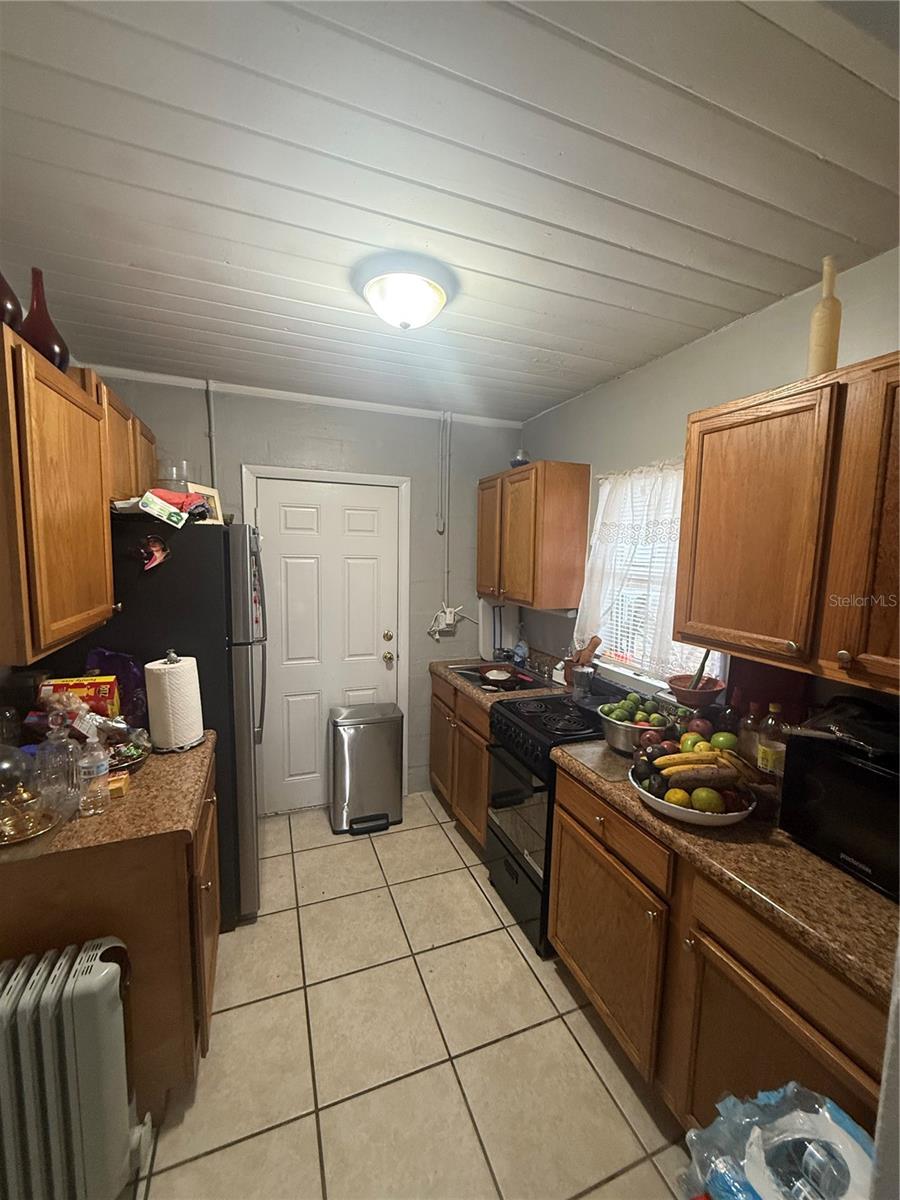 Image 3 of 27 For 1005 Washington Street