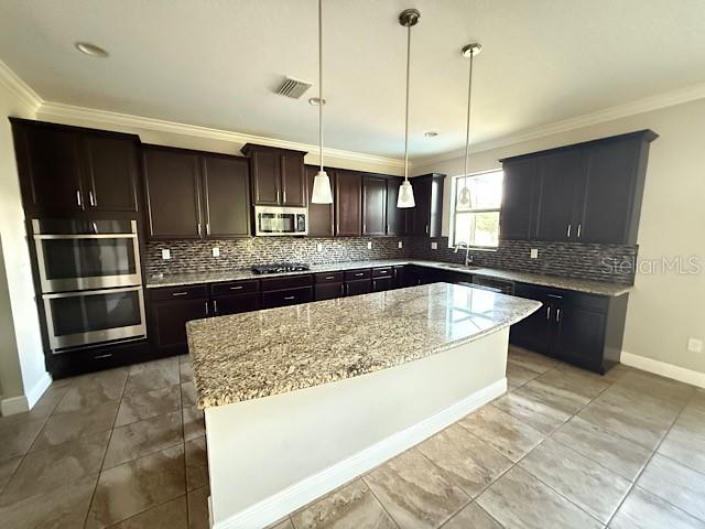 Image 7 of 19 For 8206 Summer Brook Court