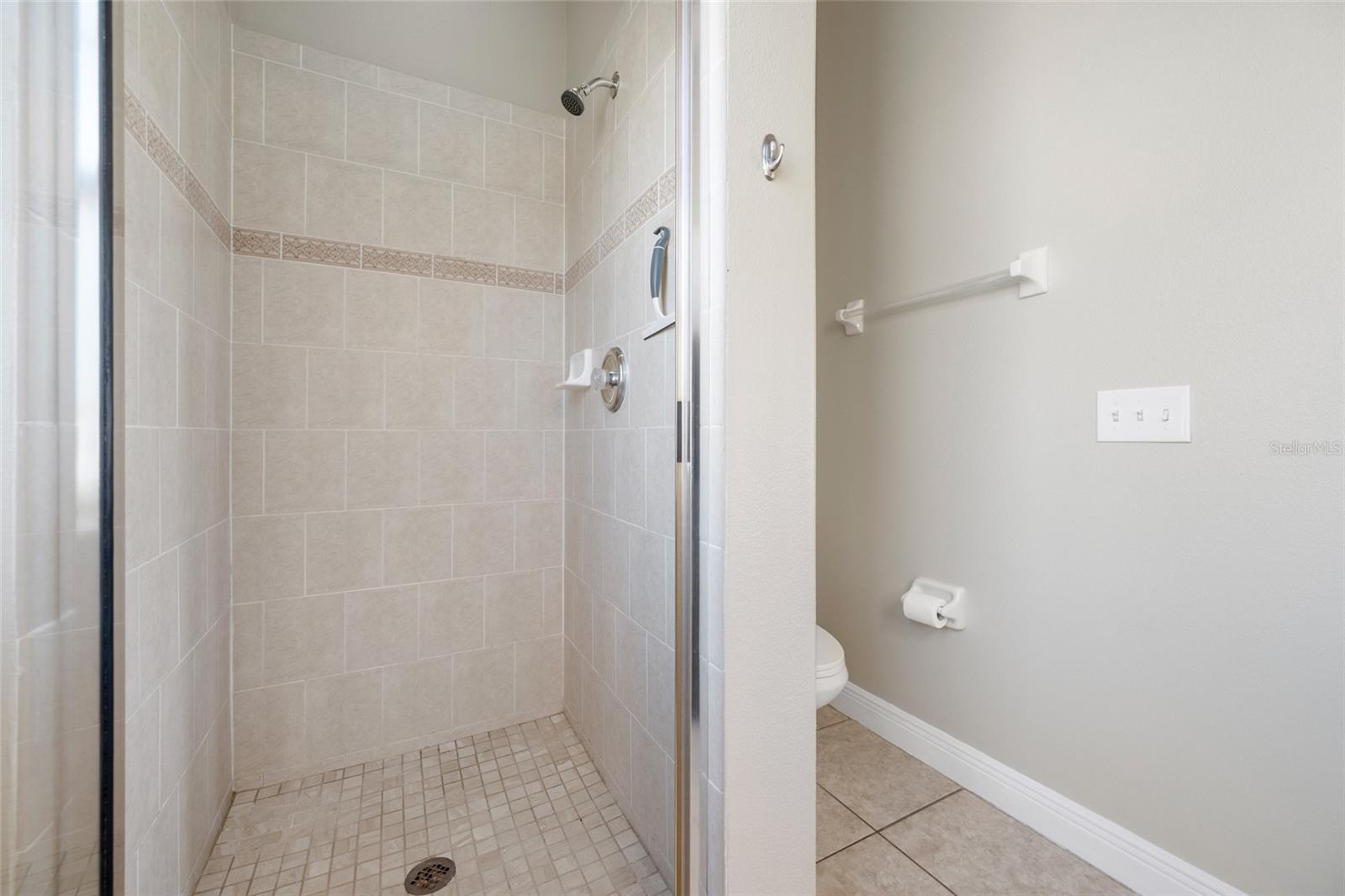 Image 24 of 77 For 463 Bayou Village Drive