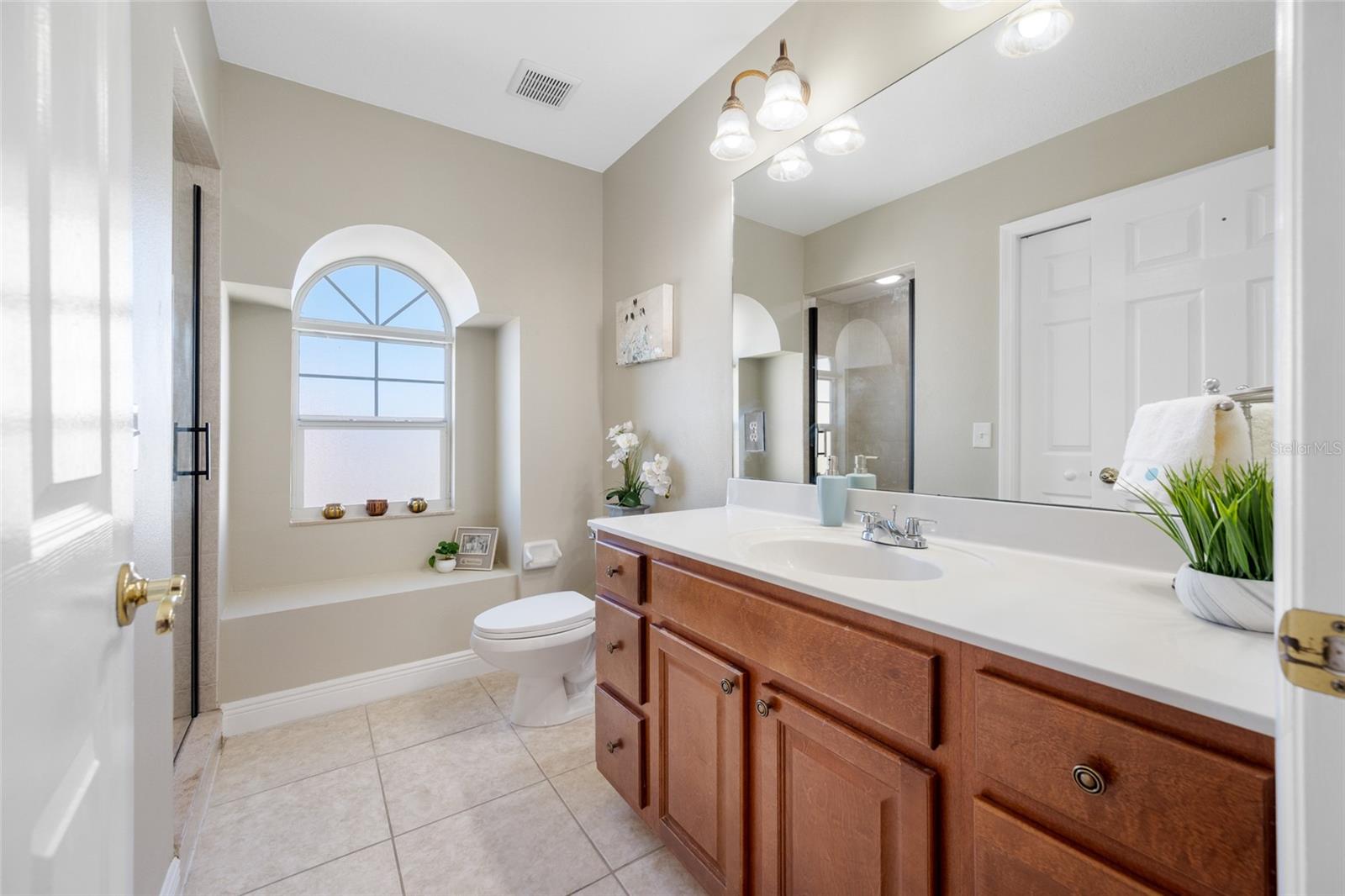 Image 33 of 77 For 463 Bayou Village Drive