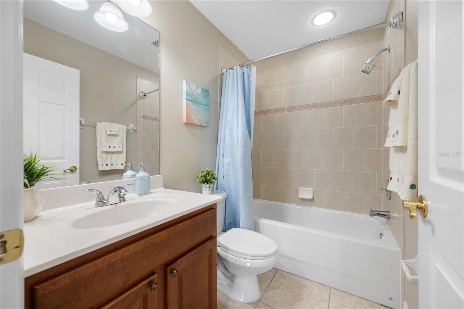 Image 41 of 77 For 463 Bayou Village Drive