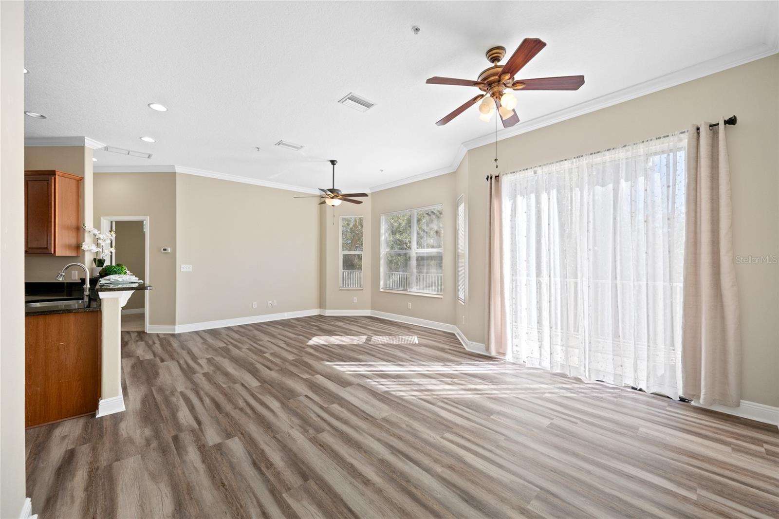 Image 5 of 77 For 463 Bayou Village Drive