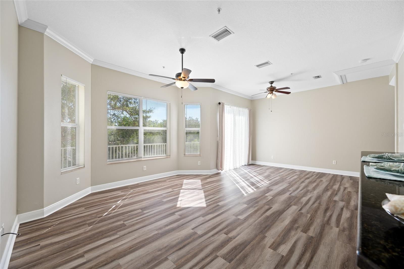 Image 9 of 77 For 463 Bayou Village Drive