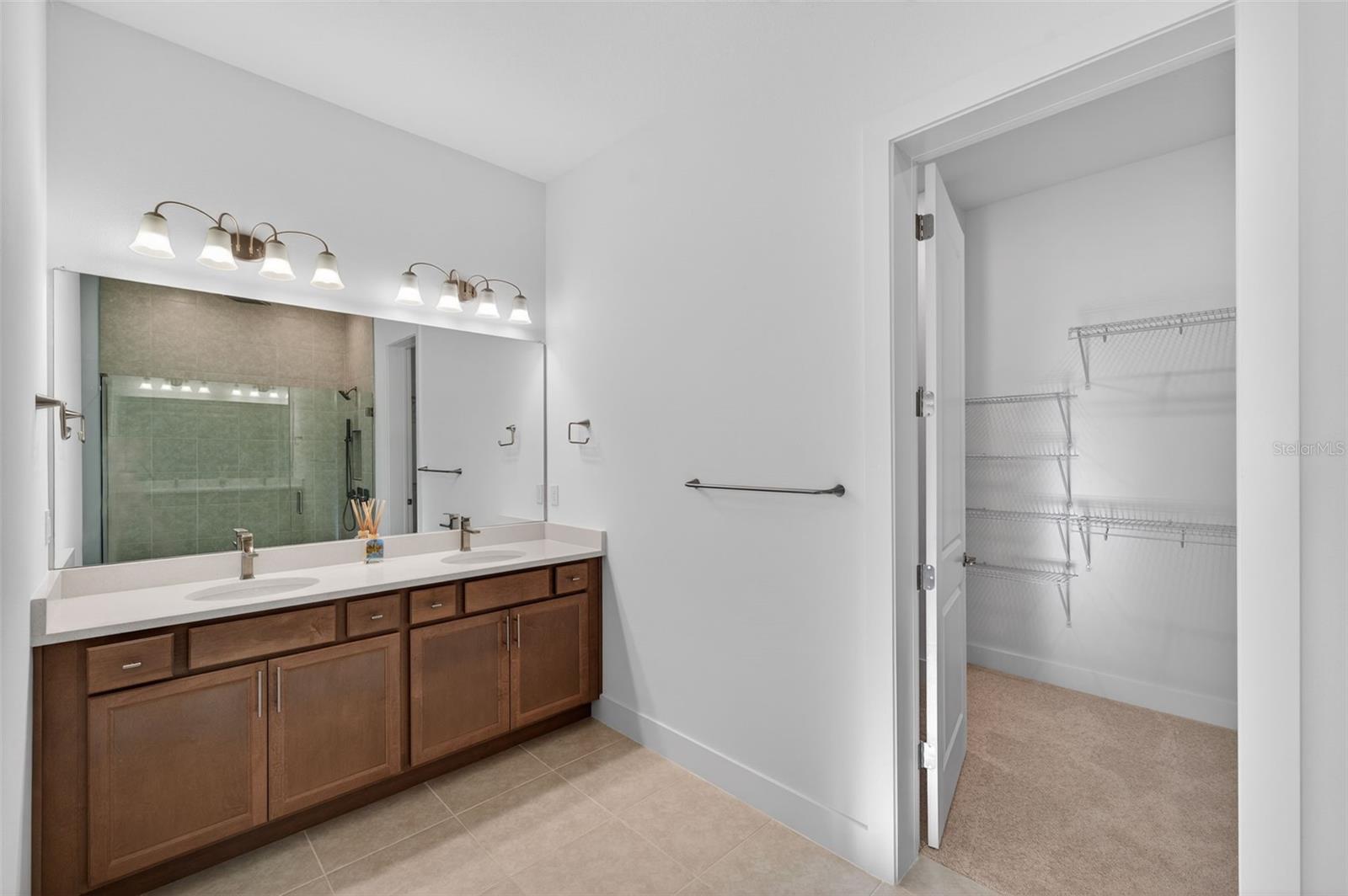 Image 18 of 38 For 8225 Golden Beach Ct