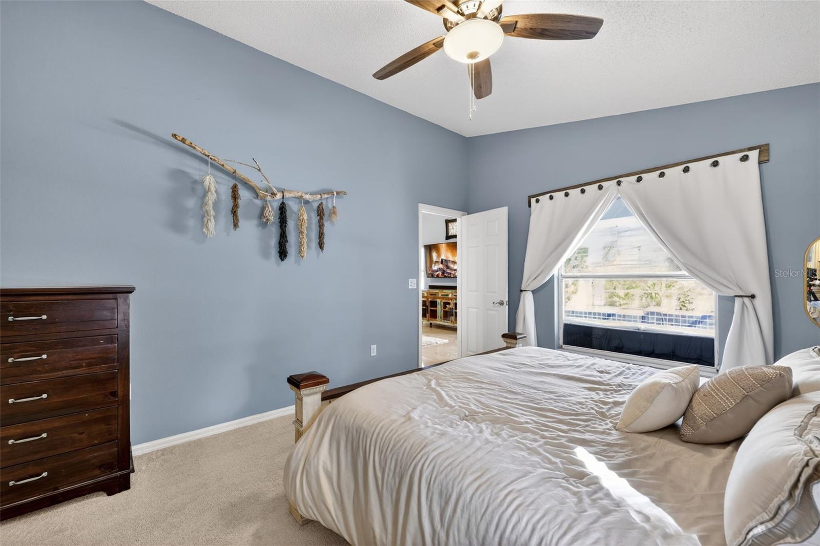 Listing photo id 20 for 850 Christina Circle