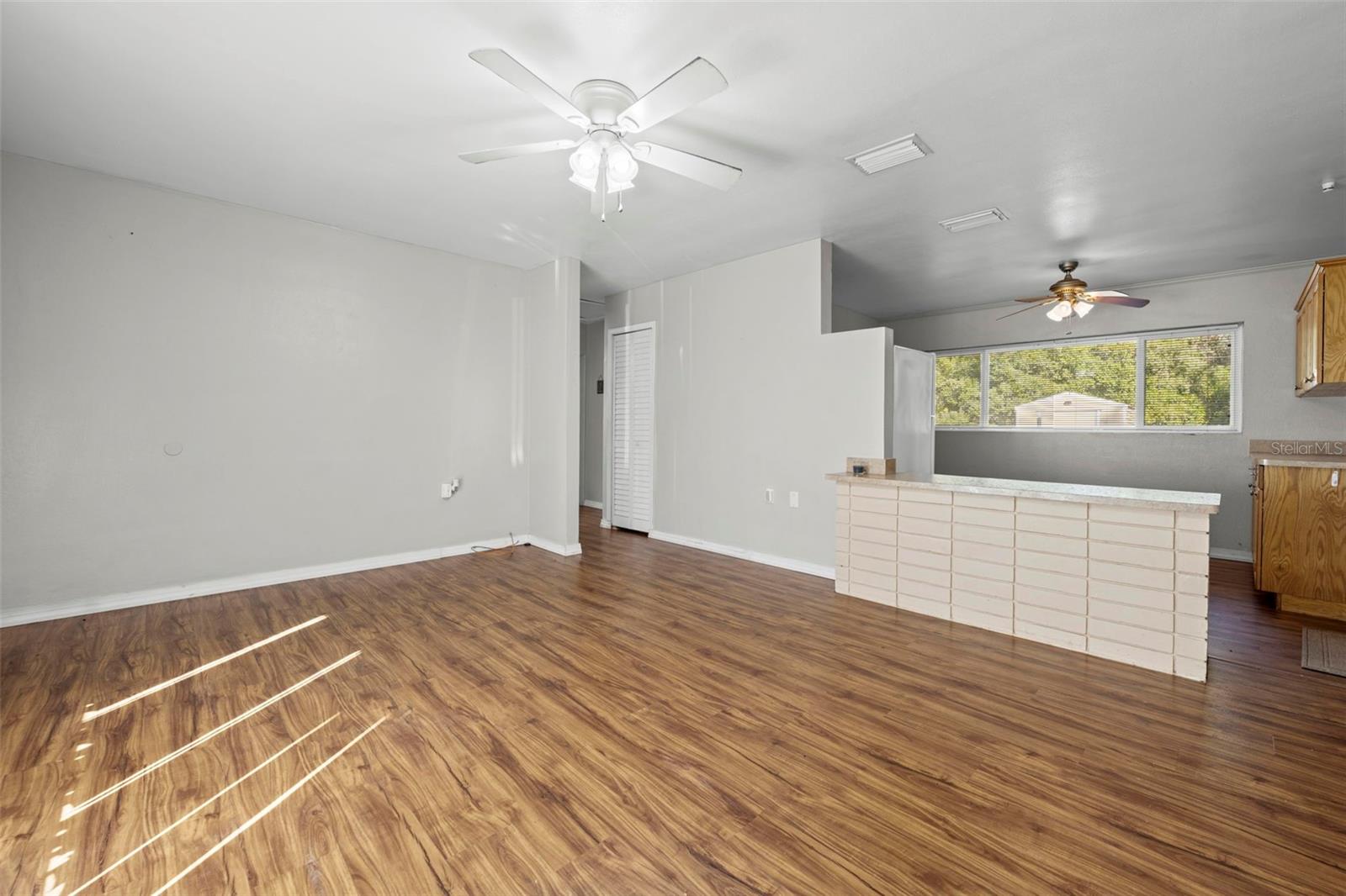 Image 10 of 42 For 104 Ederington Drive