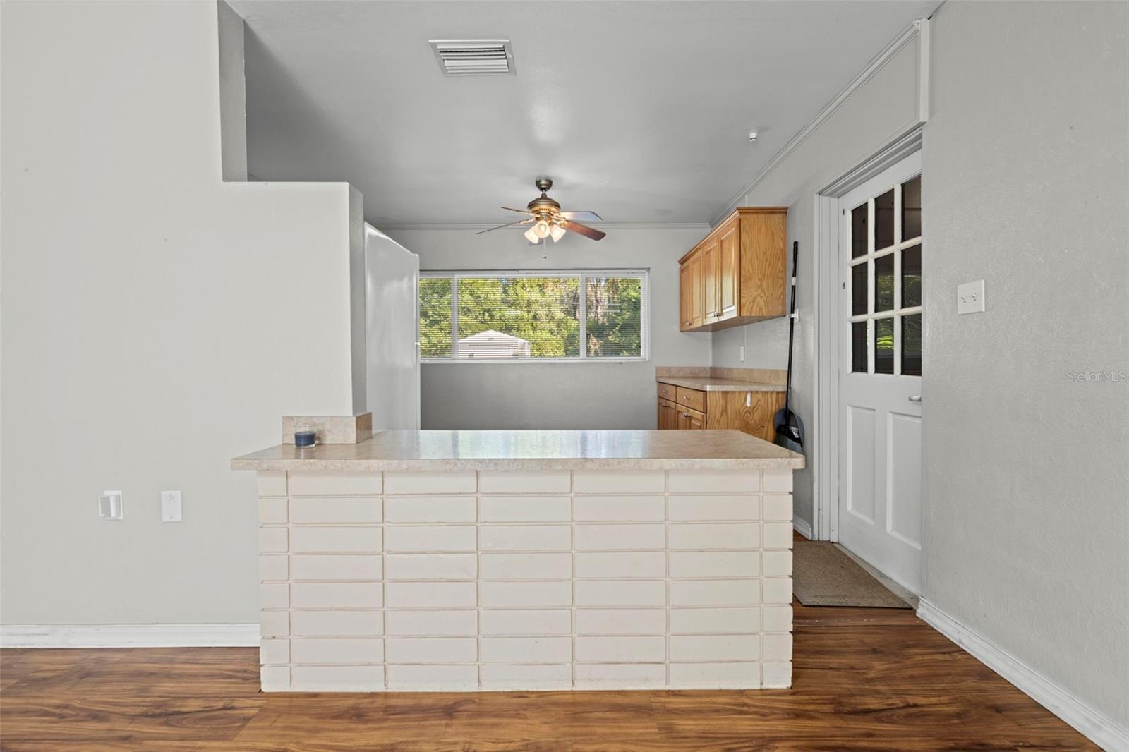 Image 12 of 42 For 104 Ederington Drive