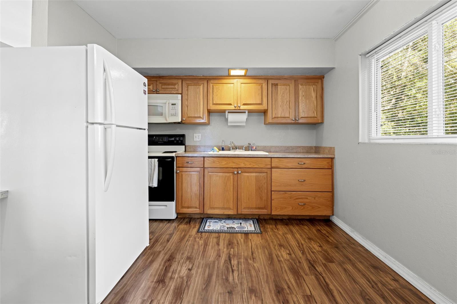 Image 14 of 42 For 104 Ederington Drive