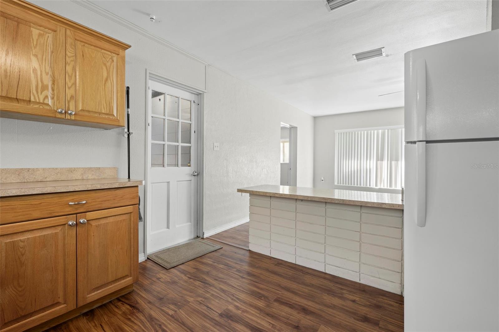 Image 16 of 42 For 104 Ederington Drive