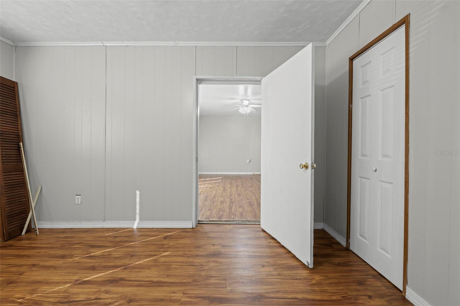 Image 21 of 42 For 104 Ederington Drive