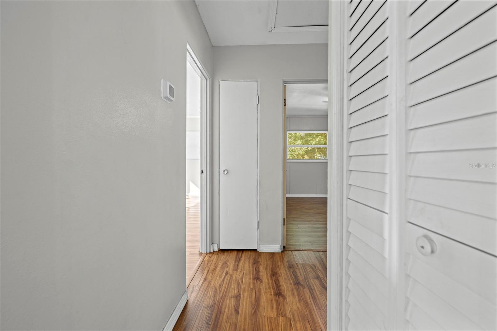 Image 22 of 42 For 104 Ederington Drive