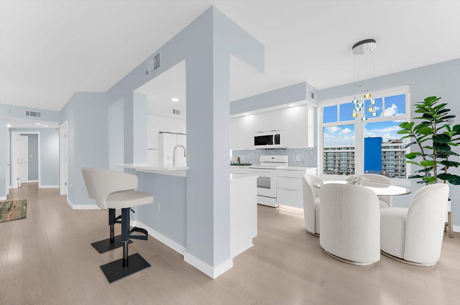 Image 13 of 66 For 10 Papaya Street 701