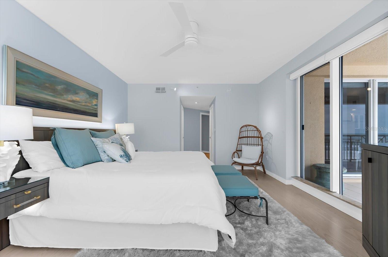 Image 26 of 66 For 10 Papaya Street 701