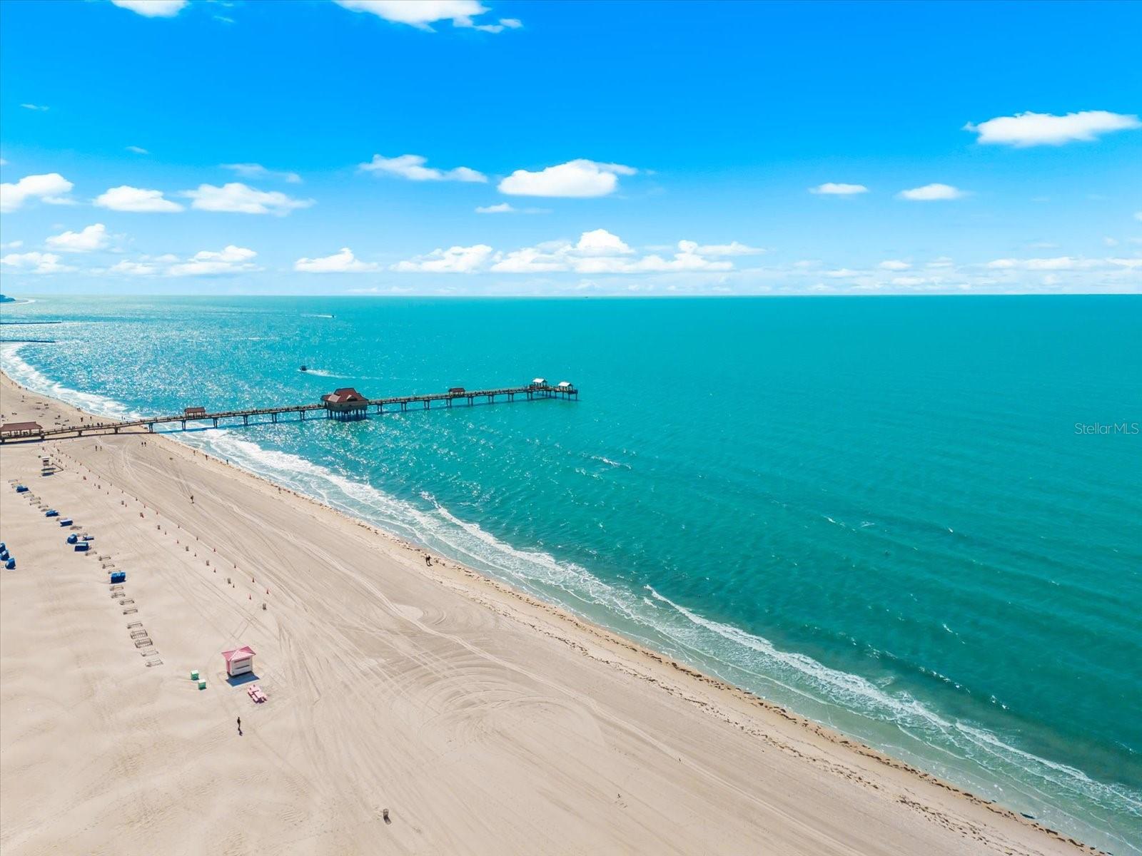 Image 61 of 66 For 10 Papaya Street 701