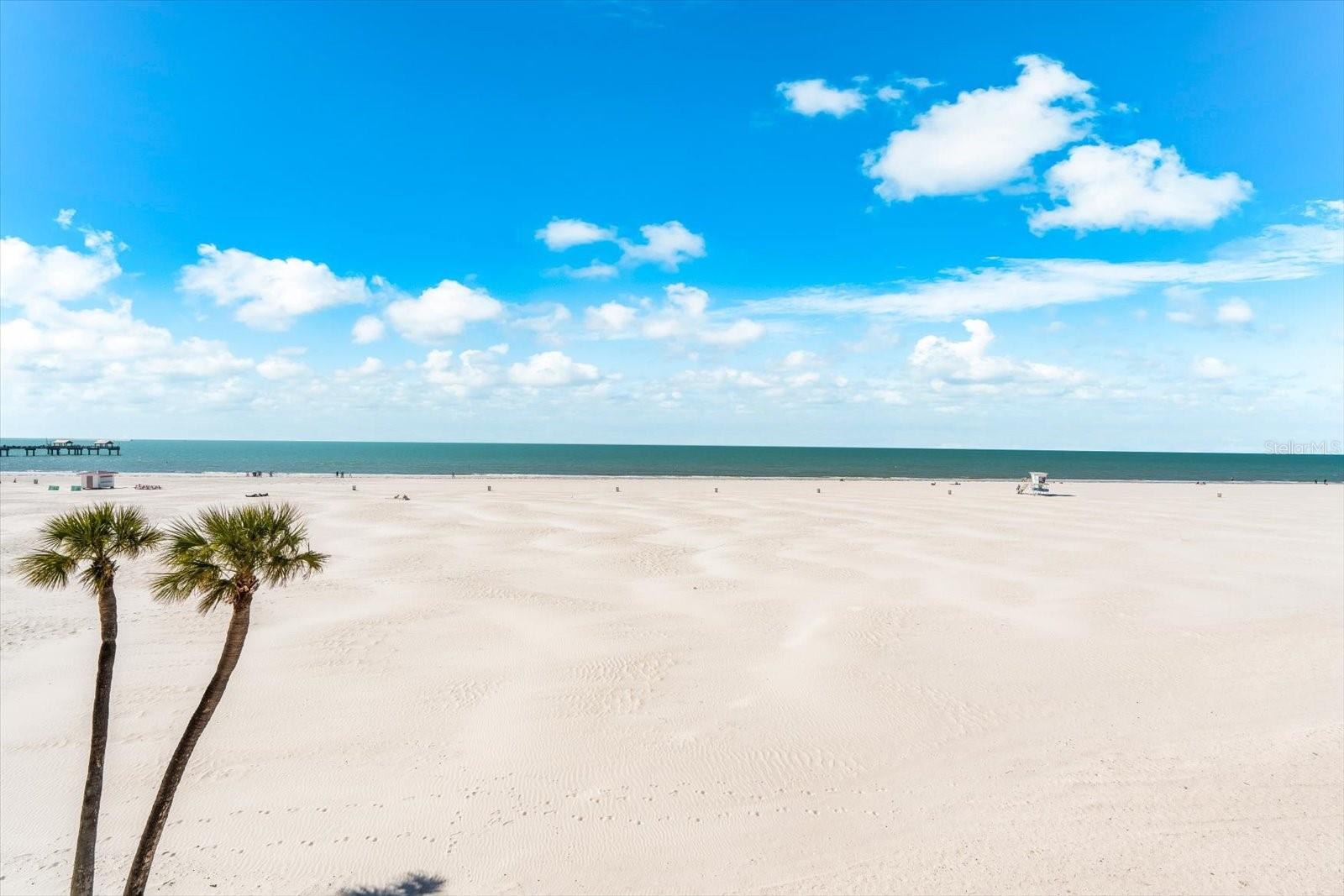 Image 64 of 66 For 10 Papaya Street 701