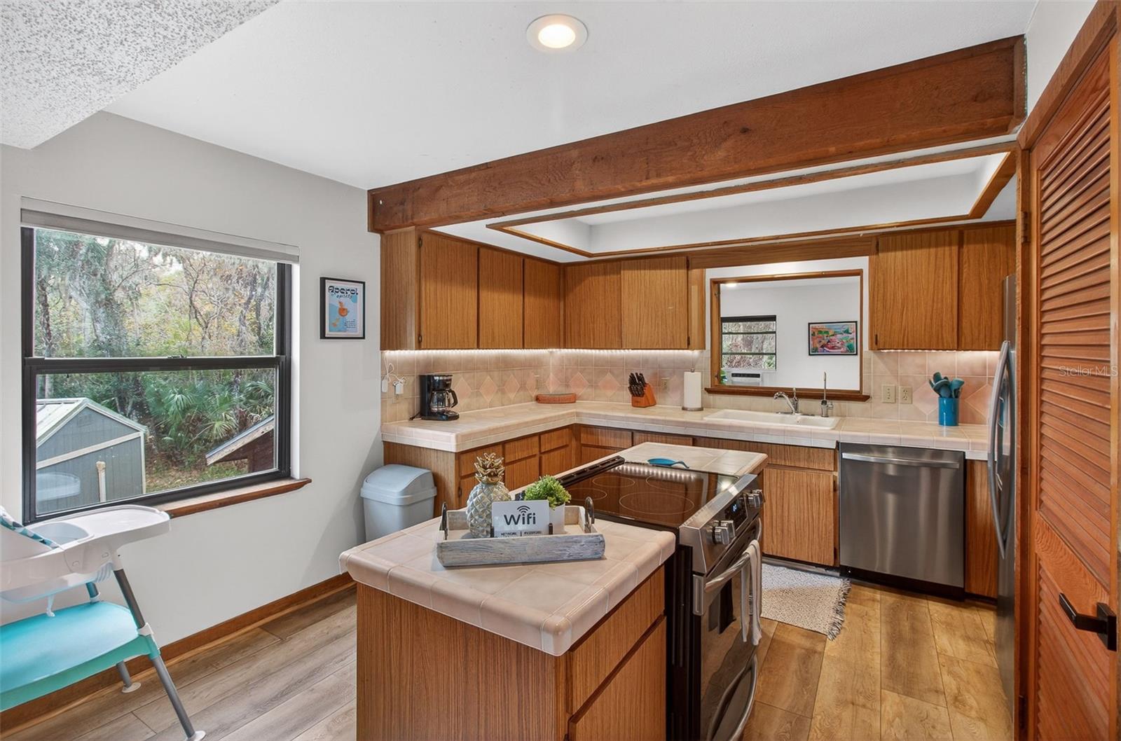 Image 12 of 71 For 4925 Hamilton Road