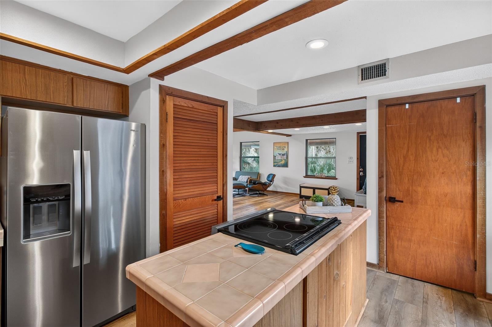 Image 14 of 71 For 4925 Hamilton Road