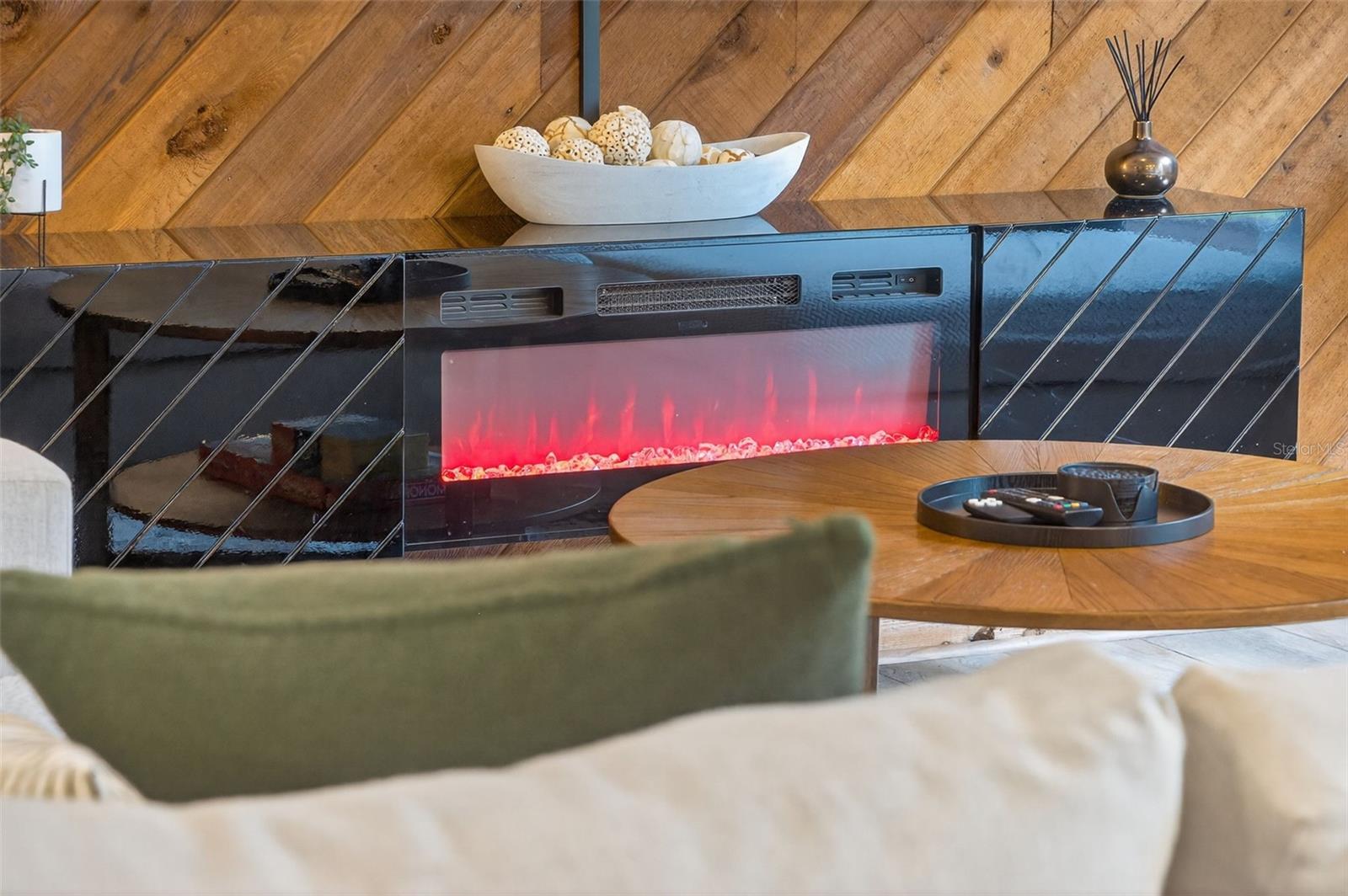 Image 23 of 71 For 4925 Hamilton Road